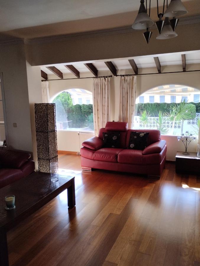 El Romarel Bed & Breakfast L'Alfas del Pi Exterior photo
