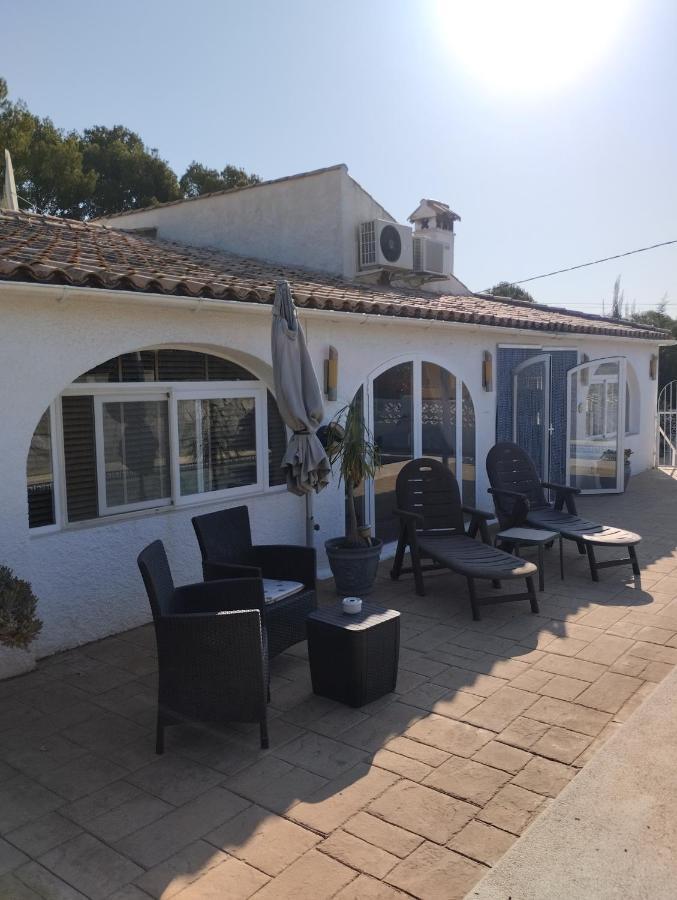 El Romarel Bed & Breakfast L'Alfas del Pi Exterior photo